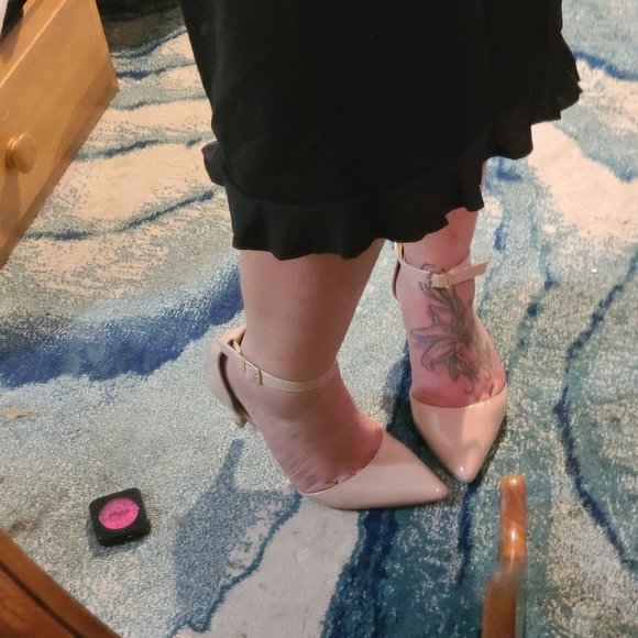 nude heels - Picture 2 of 7